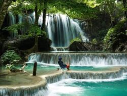 Cantiknya Air Terjun Mata Jitu di Pulau Moyo, tempat liburan favorit Putri Diana