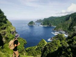 Teluk Belongas, Raja Ampat milik pulau Lombok