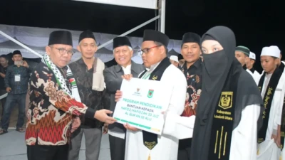 08c6819f-ad33-4be2-a47d-1bceab6e0eab