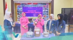 Dari limbah jadi cuan! Bhayangkari KLU dan mahasiswi Unram ciptakan sabun ramah lingkungan ECOSA 18UU