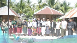 Hadiri pengukuhan Penjaga Adat di Pengembuk, Bupati: adat dan agama harus saling menguatkan