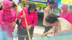 Dari limbah jadi cuan, warga Bentek belajar bikin spons sabut kelapa dan sabun cair
