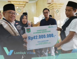 Bupati serahkan santunan BPJS Ketenagakerjaan Rp42 juta, 33ribu pekerja rentan di KLU sudah terlindungi