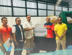 Bank NTB Syariah salurkan bantuan air bersih dan sembako untuk warga terdampak kebakaran Desa Sade