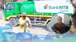 Bank NTB Syariah salurkan 4 tangki air bersih tiap pekan untuk warga terdampak kekeringan di Lombok Utara