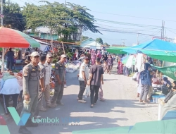 Satpol PP KLU tertibkan Pasar Ancak, pedagang yang berjualan di bahu jalan ditata